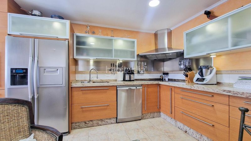 Foto 839b113d-94ab-4507-9718-2906fd27c20e. Casa adossada amb aparcament piscina a Valdepasillas - La Paz - Huerta Rosales Badajoz