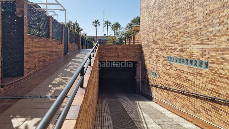 Foto b5d31676-1b9c-44f3-9850-39023311a969. Casa adossada amb aparcament piscina a Valdepasillas - La Paz - Huerta Rosales Badajoz