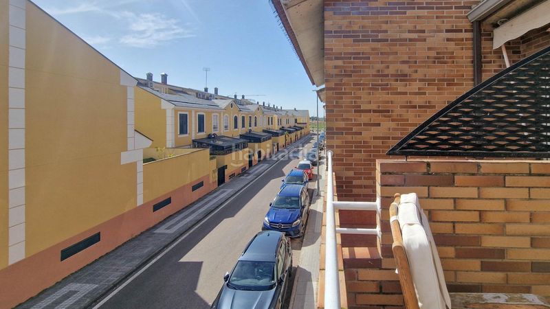 Foto bb8e70c2-a7a0-4674-87a9-5bd3ecbb412a. Casa adossada amb aparcament piscina a Valdepasillas - La Paz - Huerta Rosales Badajoz