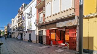 Local Comercial a Calle de santo domingo 58. Amplio local en venta zona  centro badajoz calle santo domingo