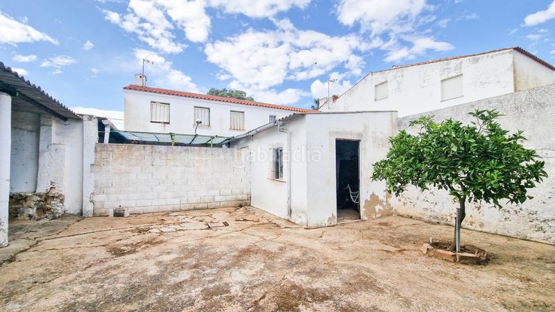 Foto 444bf471-92a0-43d1-a3f3-6edf9ca9468f. Casa amb aparcament a pedanías de Badajoz Badajoz