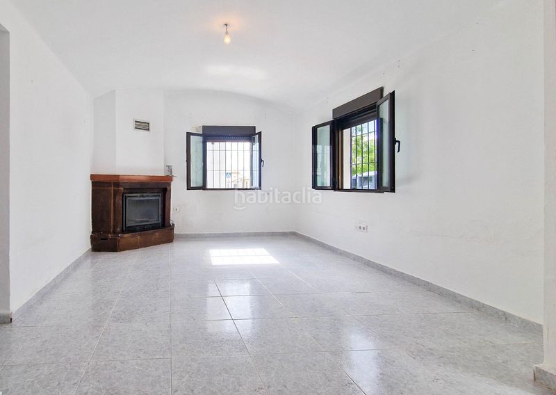 Foto b7ed0546-c5c0-4f18-9be4-d4de0846d1df. Casa amb aparcament a pedanías de Badajoz Badajoz