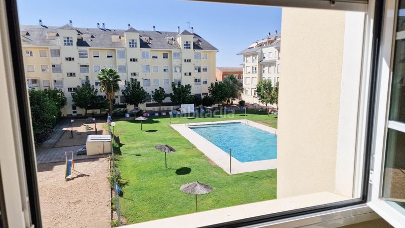Foto 007e6225-5882-46f9-b0e1-5d9d5d91e6b2. Rent flat with heating parking pool in Avenida Elvas Badajoz