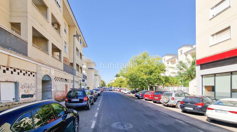 Foto 83f5bd5f-4d9f-4184-86e6-a93781922098. Rent flat with heating parking pool in Avenida Elvas Badajoz
