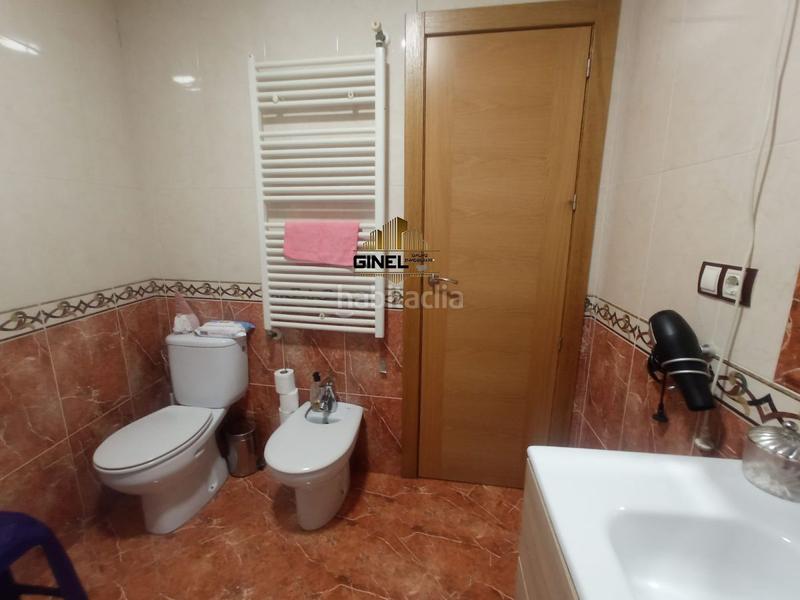 Foto 0341a154-104e-4040-af33-dc345efd1a79. Casa amb calefacció a Ctra. Circunvalación - La Magdalena Jaén