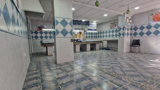 Lloguer Local Comercial a Avda de Madrid - Pº de la Estación. Local com. en alquileropciãn a compra en mengíbar, 1 despacho.