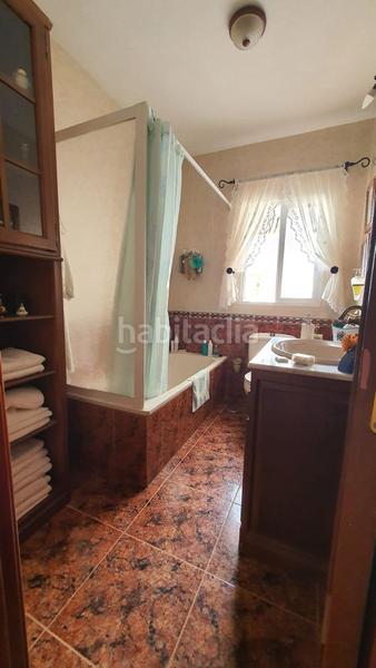 Foto 90dbd8c1-d60a-4b0f-80e1-6b2427f5e6c3. Casa con riscaldamento in Peñamefecit - Avda Barcelona Jaén