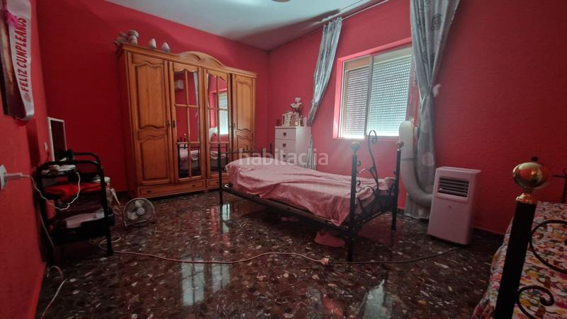 Foto f96fa7a4-970a-437a-b00a-a5f2a7a02b58. Casa in Ctra. Circunvalación - La Magdalena Jaén