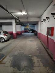 Parking coche  Alonso de bazán. Garaje en venta en centro.