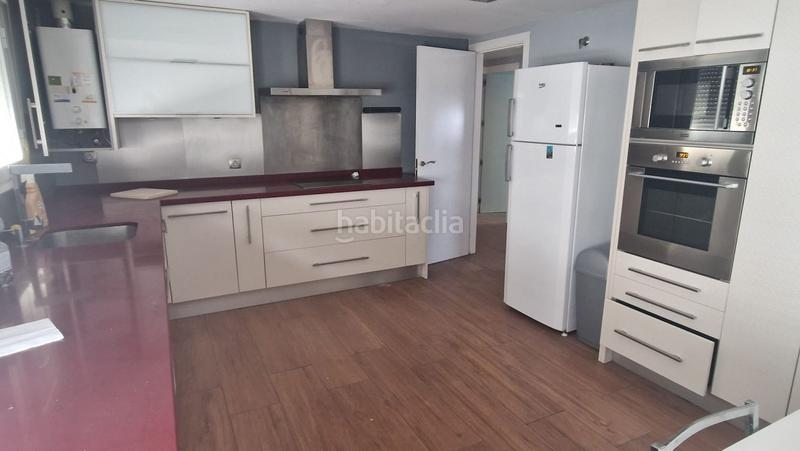 Foto d787c64f-3f2d-4ad4-9f72-ec0a951f0480. Rent flat with heating parking in Renfe - Bulevar 1ª y 2ª Fase Jaén