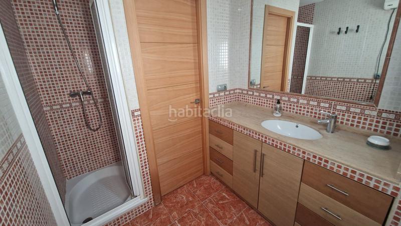 Foto 7ae42150-d9d6-439c-a398-09cbf310a273. Alquiler piso  en alquiler en universidad, 3 dormitorios. en Jaén