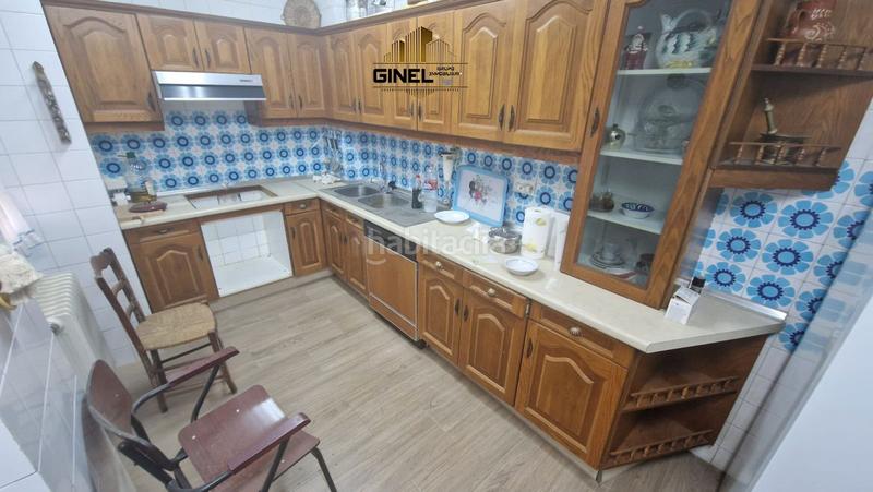 Foto 76e3edee-cd57-441f-a6c9-9fef2937c8e9. Flat with heating parking in Avda de Madrid - Pº de la Estación Jaén