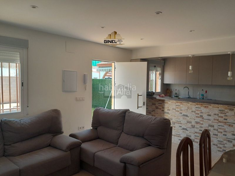 Foto 69620aba-0190-4ff6-af0b-5c1fd2d9d45e. Chalet  en venta en afueras antigua crtra. granada, 4 dormitorios. en Jaén