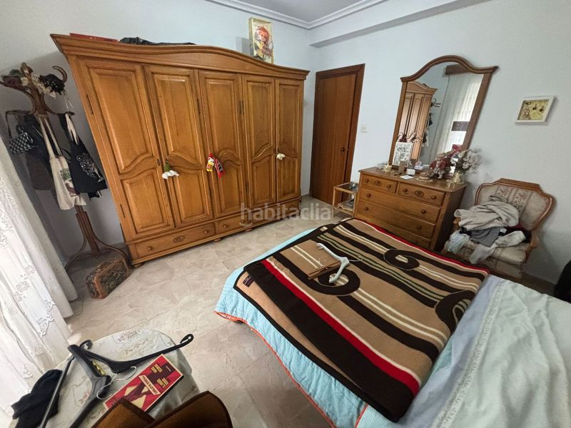 Foto 3839c271-a7a1-4242-b815-fbf679dfc09e. Chalet  en venta en peñamefécit casas de peñamefécit, 6 dormitorios. en Jaén