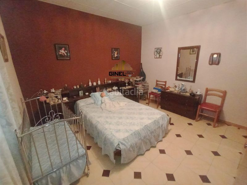 Foto 31d04c90-5ec8-49c0-8d5a-75b656d76e36. Casa amb aparcament a Ctra. Circunvalación - La Magdalena Jaén