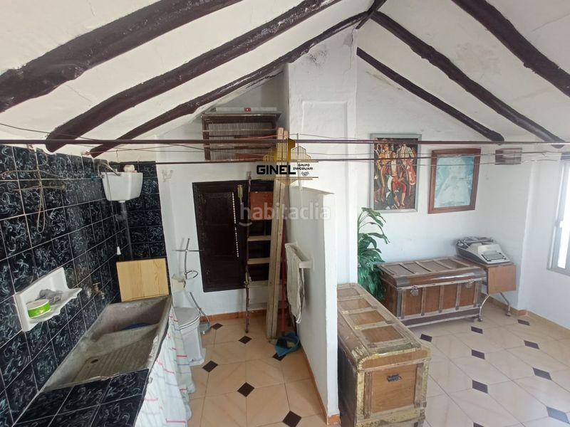 Foto b0705ec4-8d0e-4467-a6e0-bba7b5a25766. Casa amb aparcament a Ctra. Circunvalación - La Magdalena Jaén