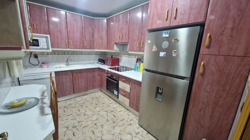 Foto 821a56e5-d03b-416a-ac85-87823eef2199. Casa adossada amb calefacció a San Felipe - El Almendral - La Merced Jaén