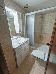 Appartamento in Avda de Madrid - Pº de la Estación. Piso en venta en avda. madrid, 4 dormitorios.