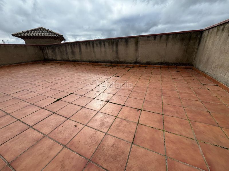 Foto e45ee1b3-189b-46c7-9167-08aad56487e4. Casa adossada amb aparcament a Arjona