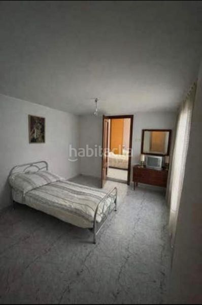 Foto 7f87507b-a1eb-48ac-b19a-8cd0135fe5ef. Casa adossada a Santa Isabel Jaén