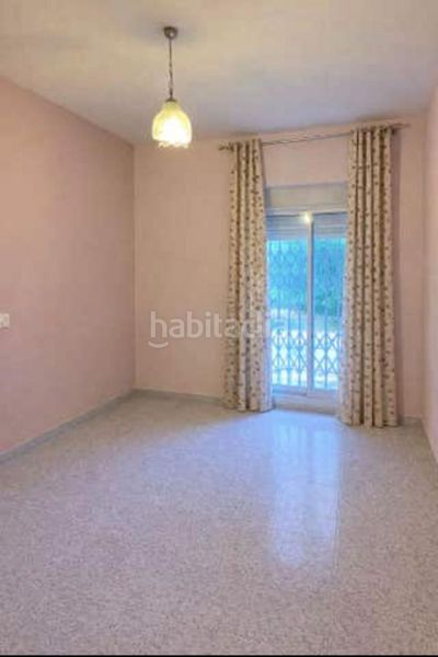 Foto cf6e654b-2ca8-45b1-a659-4681215d63a1. Casa adossada a Santa Isabel Jaén