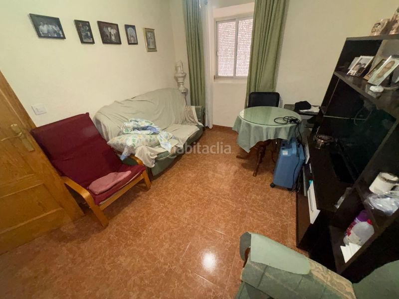 Foto 019ba7a4-aedd-4aa5-8fb8-e49f583b10d8. Casa adossada a Santa Isabel Jaén