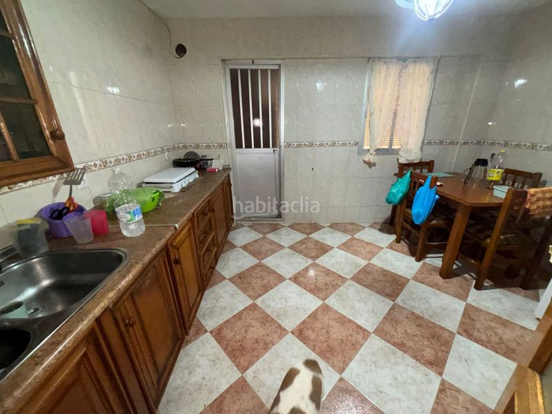 Foto 047615b4-b9d0-4f76-9d6d-4a2c13490e90. Casa adossada a Santa Isabel Jaén