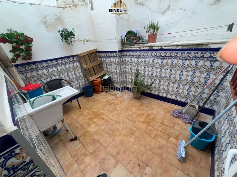 Foto 12582730-0888-4e58-9135-f34809b2386e. Casa adossada a Santa Isabel Jaén