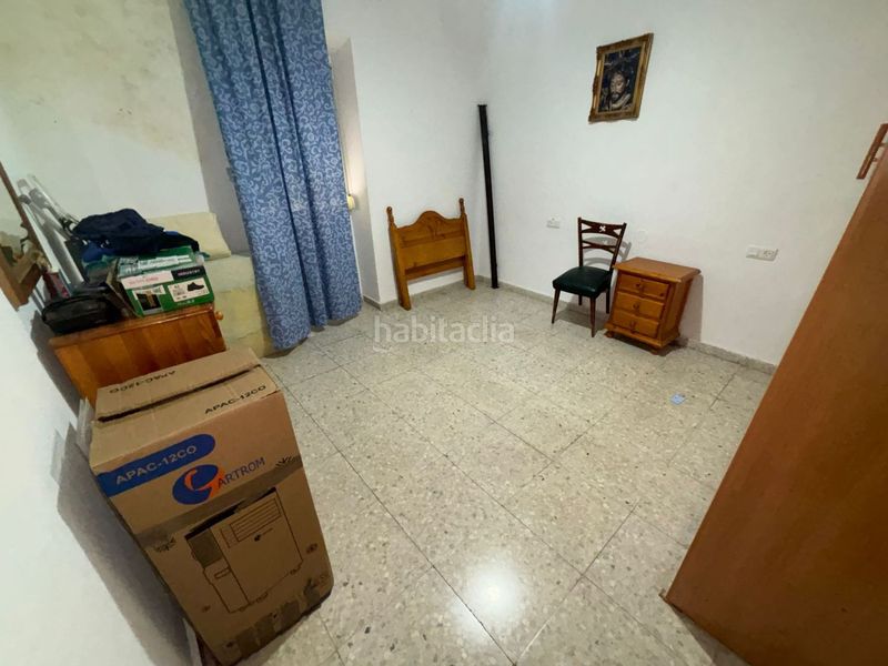 Foto 12e7f395-e1e1-4a43-8c2f-7911f668cc38. Casa adossada a Santa Isabel Jaén