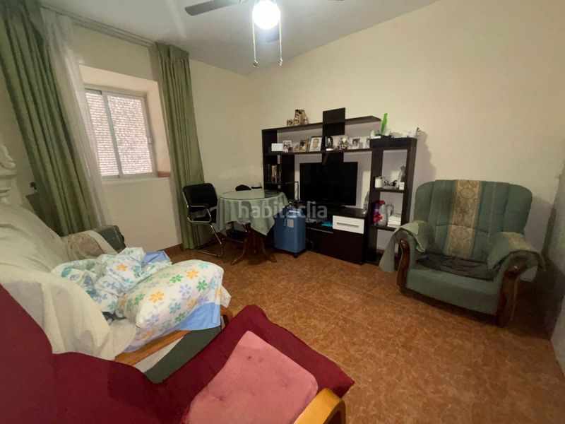 Foto 67ac9304-3099-4b8e-bb06-3de570f2d83c. Casa adossada a Santa Isabel Jaén