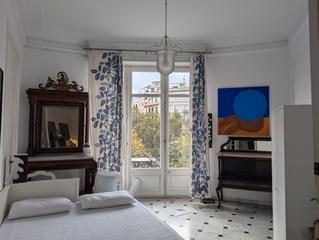 Lloguer Pis  Passeig de sant joan. Piso de 5 habitaciones ideal para estudiantes en eixample