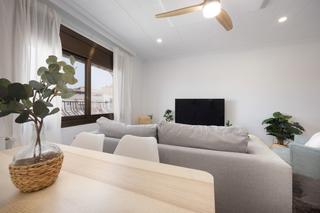 Location Appartement  Carrer del doctor ferran. Ático de 3 habitaciones todo equipado en terrassa