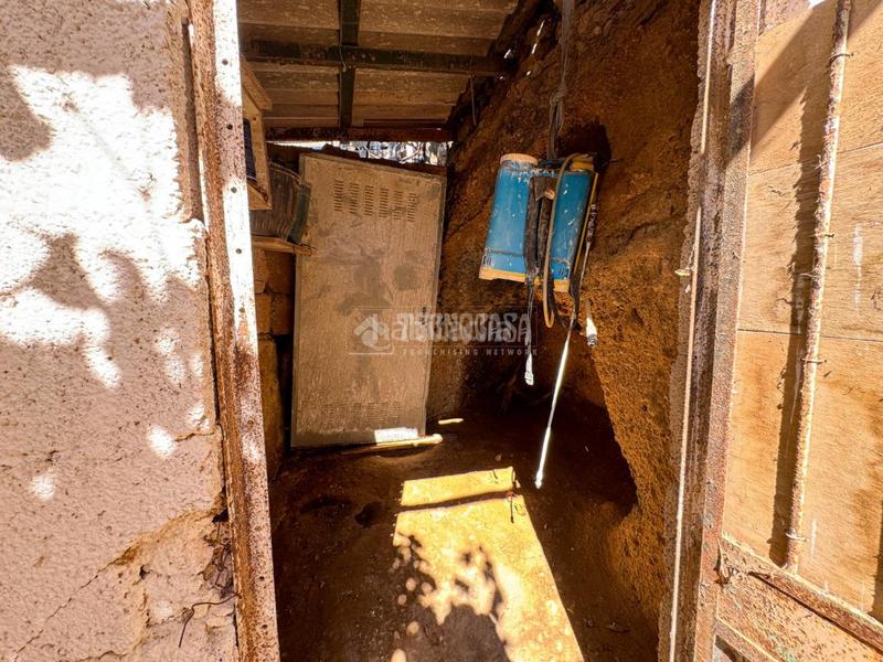 Foto a6b282ee-e2d3-4eac-85c6-2fcd2b91aec5. Masía casa rural en venta en Arico