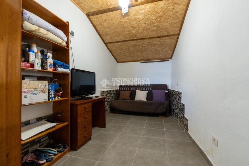 Foto 7ed6c8f1-cc2a-4cfe-ac76-bd7567a98551. Casa pareada casa en venta en Tamaide - El Roque San Miguel de Abona