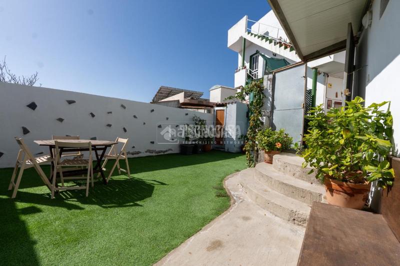 Foto e12b1948-5738-44f9-8405-4dd7df10568a. Casa pareada casa en venta en Tamaide - El Roque San Miguel de Abona