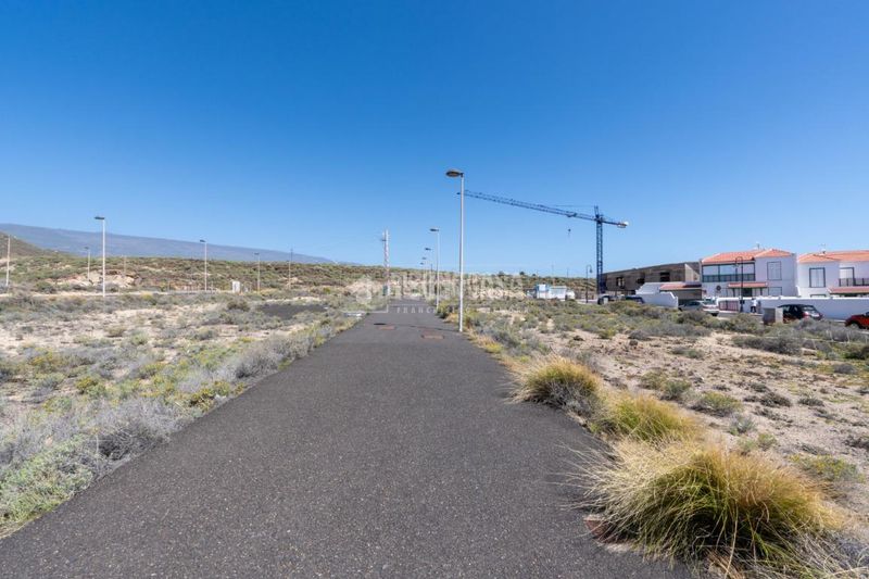 Foto 9a67079f-910f-406d-96ab-e4bf2c7cee24. Terreny residencial a Arico