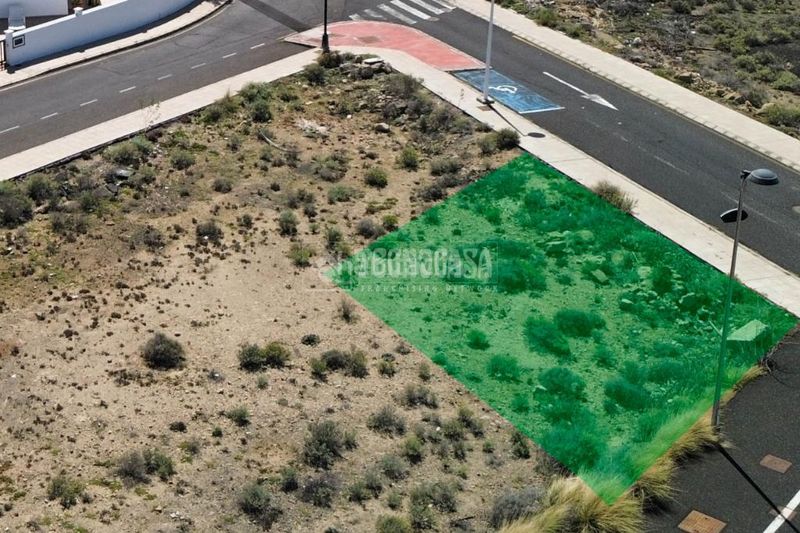 Foto df686526-5fa4-4f83-b657-1dd6f53d7391. Terreny residencial a Arico