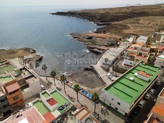Gebäude in Arico. Edificio en venta en arico