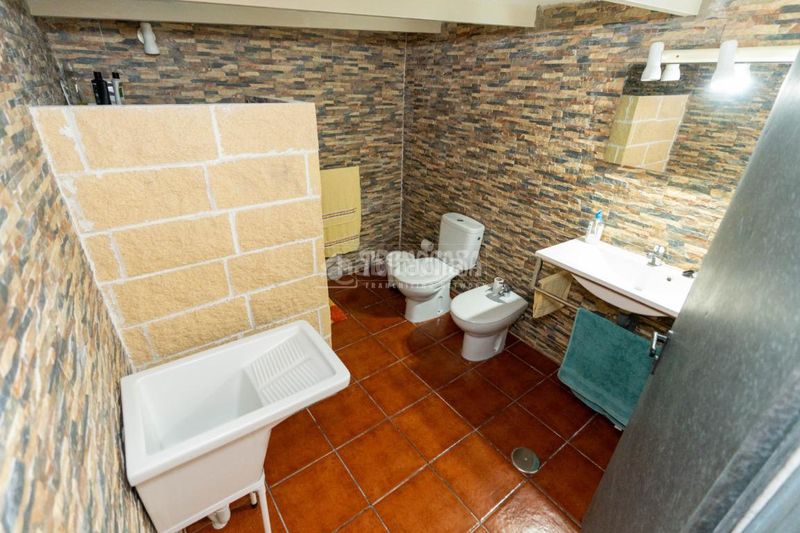 Foto bc56ae0e-b0eb-47c2-b47c-1c2144a42755. Casa aparellada amb calefacció a Arico