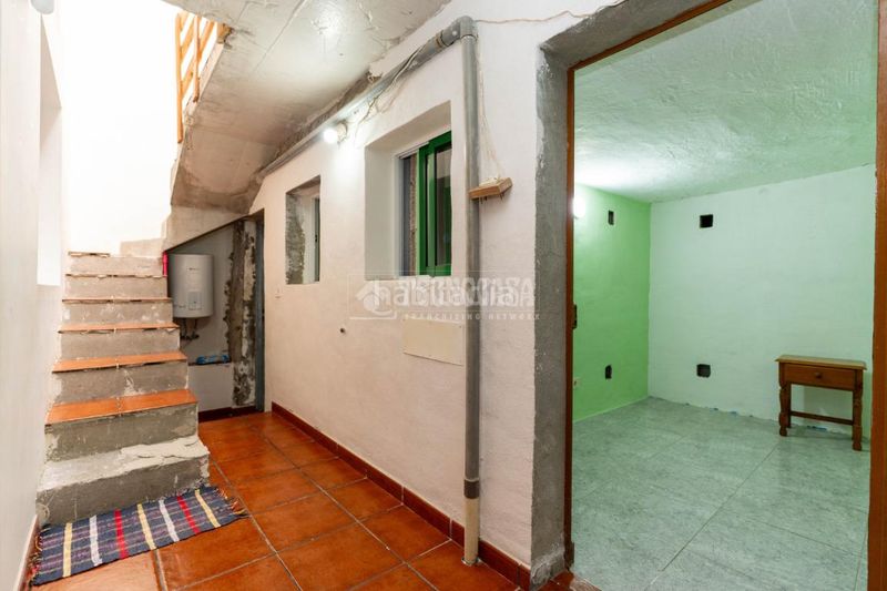 Foto e86d42b0-02b8-4a7c-8c1a-5e3ce45f5b87. Casa aparellada amb calefacció a Arico