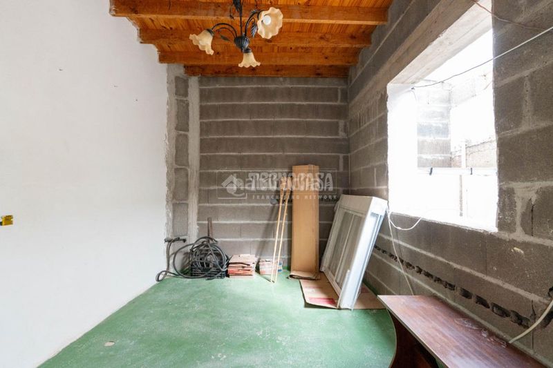 Foto ea957068-b2aa-4183-80f2-06dc100a7cc1. Casa aparellada amb calefacció a Arico