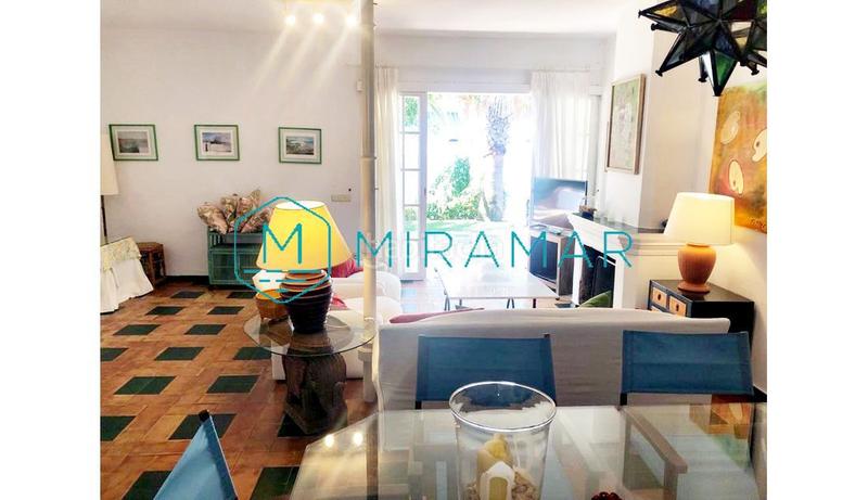 Foto 31a7e8ae-43a0-4b49-ae58-0c4aa62006f4. Chalet avec parking dans Urbasur Islantilla