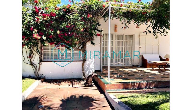 Foto a4992ab7-56cd-4520-8554-dca1dd5a1bbb. Chalet avec parking dans Urbasur Islantilla