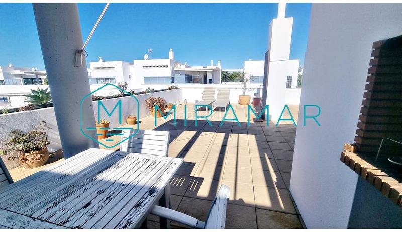 Foto 3a24148e-c4b9-4d0e-ae62-84ba6c617da2. Dachwohnung mit parking pool in Islantilla golf Islantilla