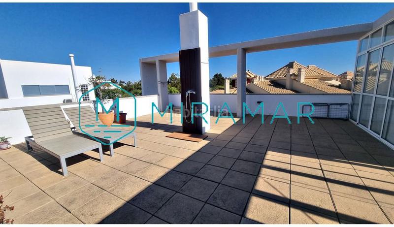 Foto 8ab8e13f-f76a-4b32-a811-d900a8fb7735. Dachwohnung mit parking pool in Islantilla golf Islantilla