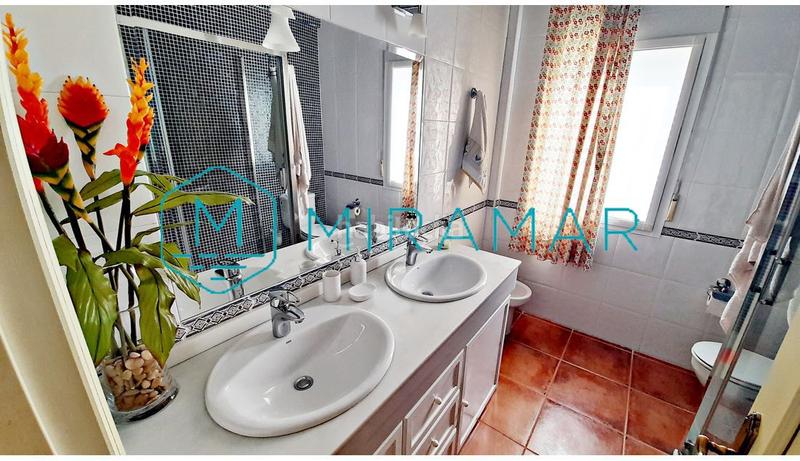 Foto 9e72efaa-905b-4955-a17b-a8347019cc28. Chalet  en venta en islacristina Urbasur, 4 dormitorios. en Islantilla