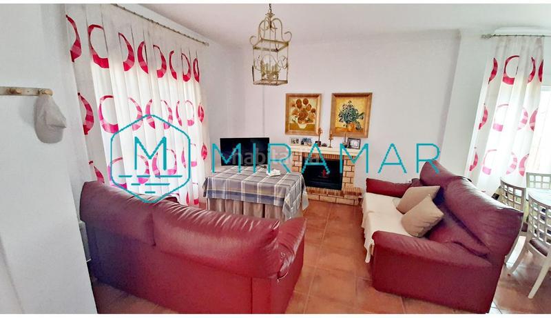 Foto f91dd095-3de1-47a9-8850-3b7ec94bf63d. Chalet  en venta en islacristina Urbasur, 4 dormitorios. en Islantilla