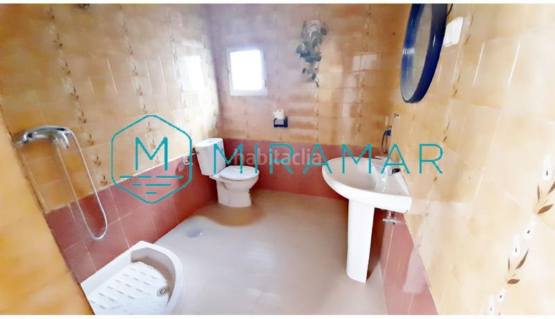 Foto 3f3d8141-2b92-40ae-ba2e-3f19deb4f9b9. Casa  en venta , 5 dormitorios. en Ayamonte ciudad Ayamonte