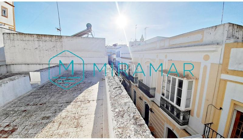 Foto d0b4f996-ec19-45e3-ac80-38390ed129b7. Casa  en venta , 5 dormitorios. en Ayamonte ciudad Ayamonte