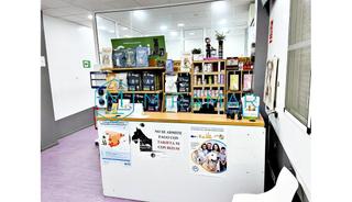 Local commercial à Lepe. Local com. en venta en lepe.